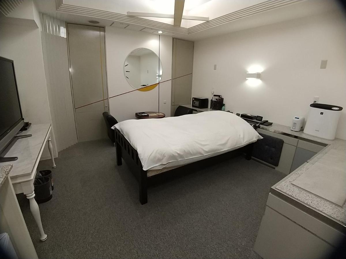 أوساكا Hotel Beni East (Adults Only) المظهر الخارجي الصورة