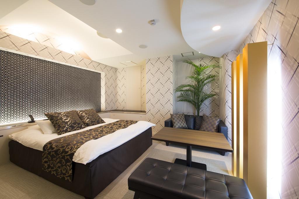أوساكا Hotel Beni East (Adults Only) الغرفة الصورة